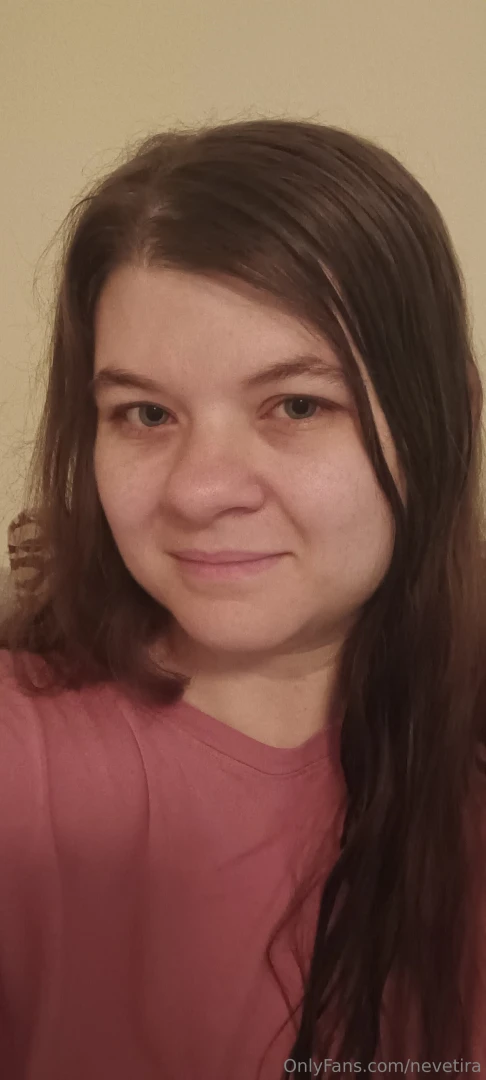 Good morning wet hair and feeling fresh from a nice morning shower and 