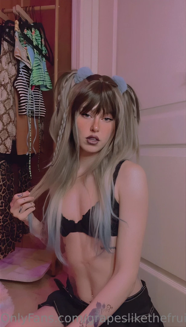 It s lunch time who s buying 