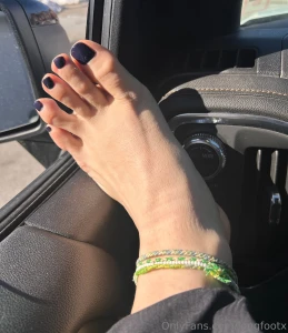 Who wants more car pics