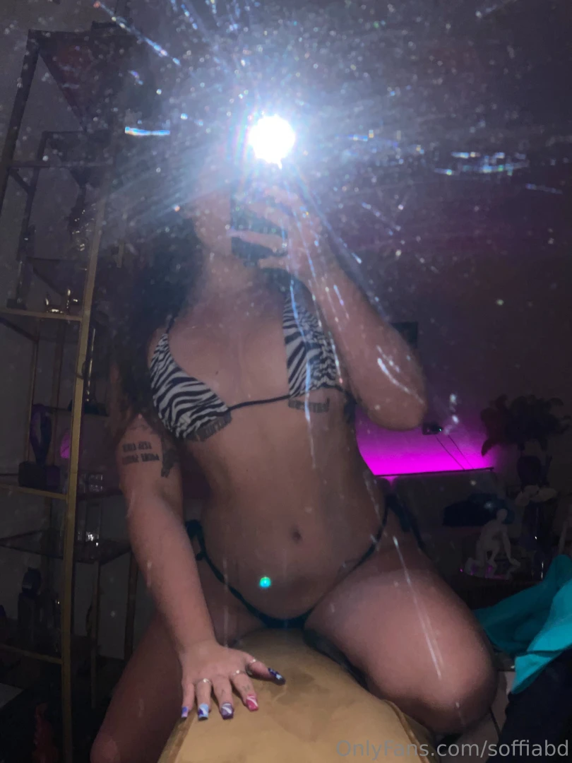 Noche de jacuzzi con amigas 