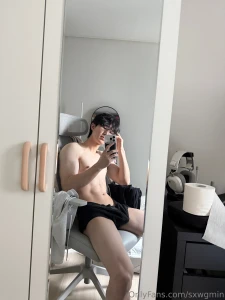 Uhm dont question me why the toilet paper is there