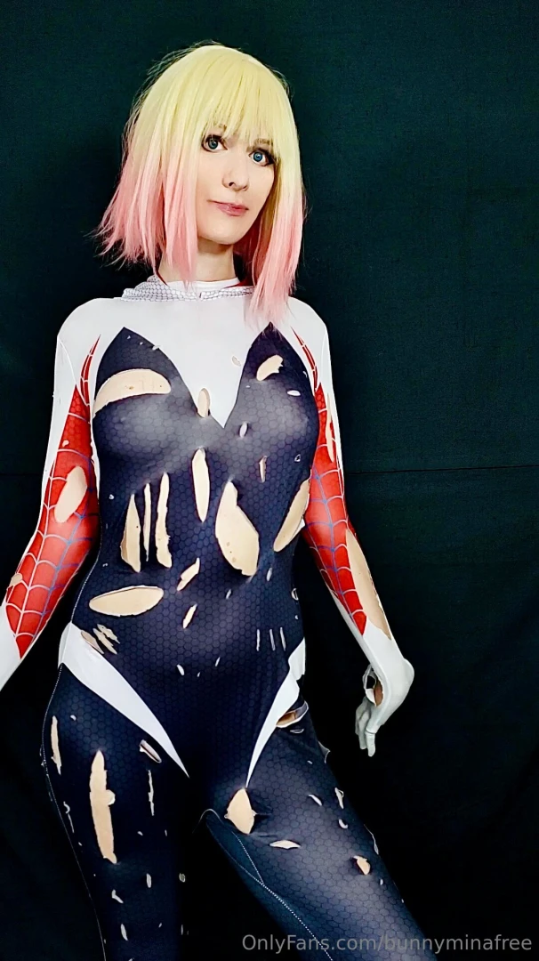 One of my favorite spider-gwen shots i hope you like it too 