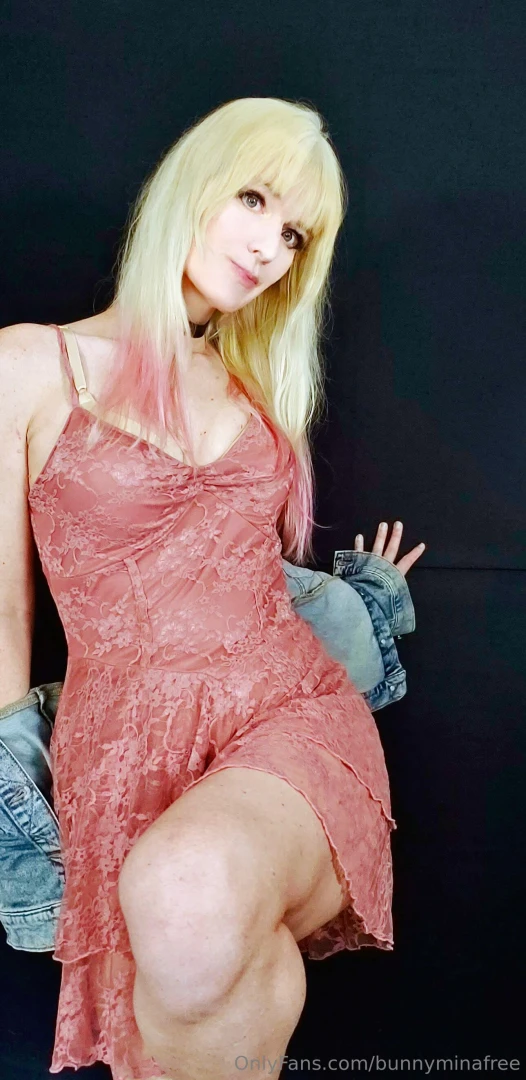 I love the 90 s grunge look what do you think am i your 90 s girl next 