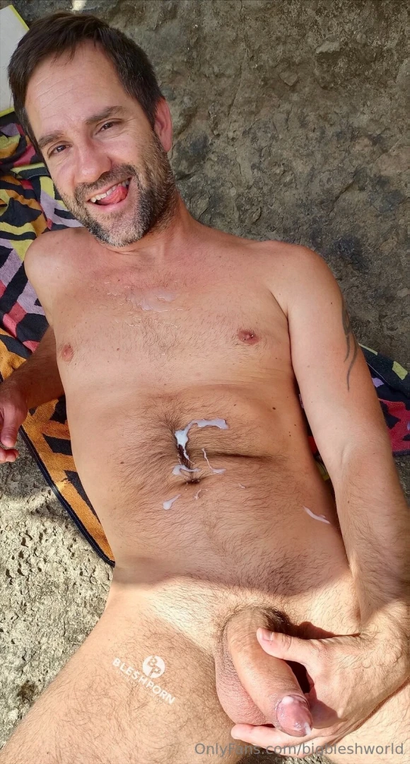 Today on very private beach i got a load on my chest and nutted my cum 