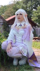 Emilia cosplay 3 part 2