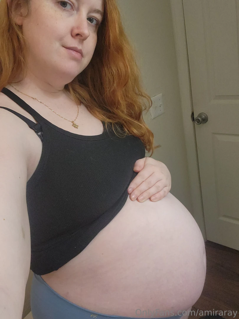 Bump update and a booty pic 