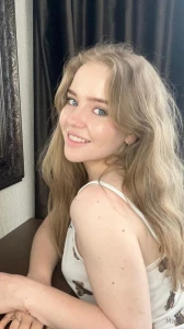 Amelliaaa she s a sweet innocent sex lover who just turned 19 with big part 26