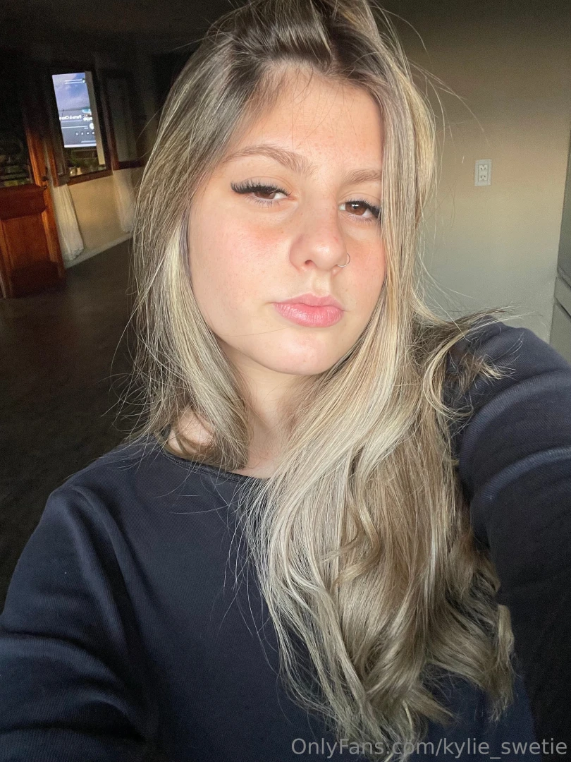 I act shy but i need you to tell me what to do 