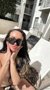 You don t need anybody else but this right here