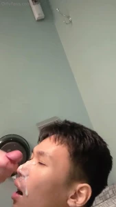 Me trying to be a good facial cumboy part 1