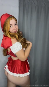 I m your little red riding hood do you want to be my wolf