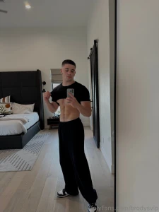 Who d suck me off on vacation