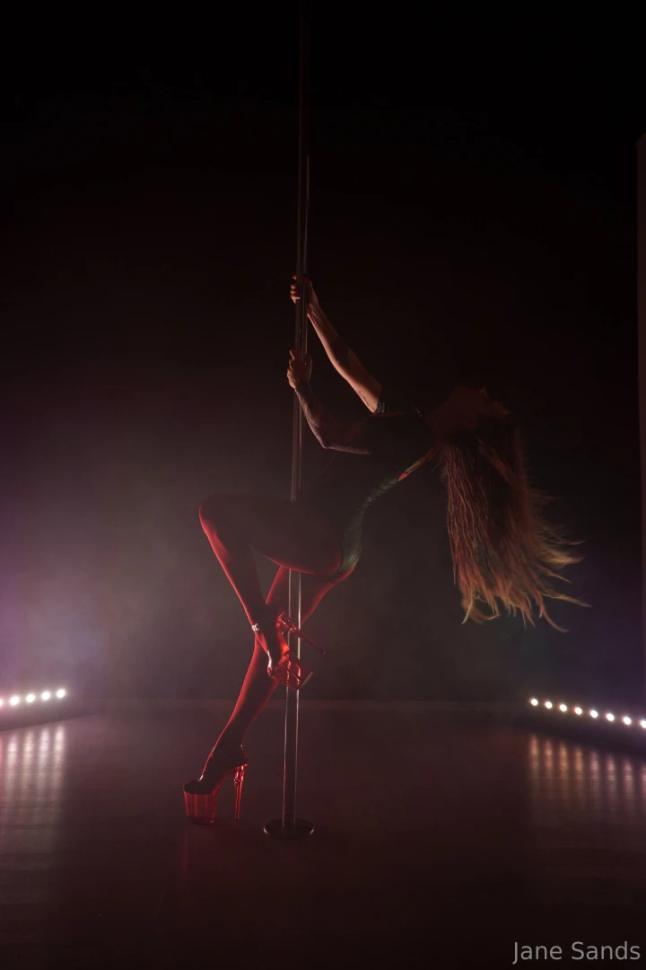 Click fast to see the movement part 27 