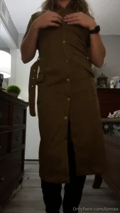 Just a little bedroom moment