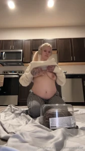 Eating food on my hands and knees requested video finally dropped i m
