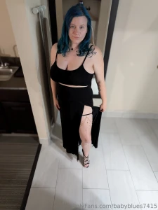 Your goddess is pleased by her dms when she requested pics c mere and part 1