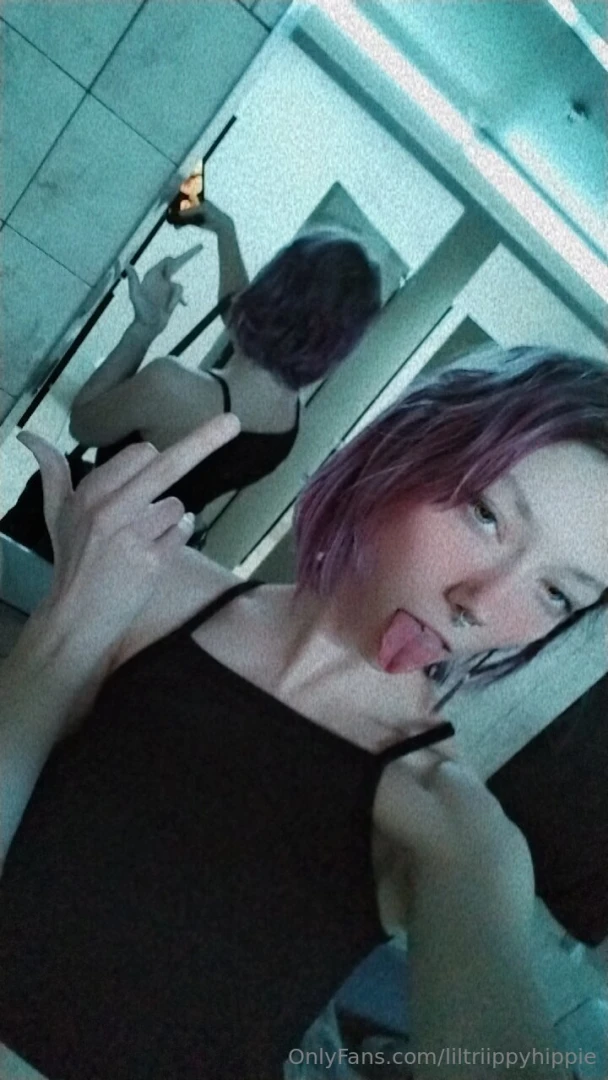 Was out an about yesterday thought the lighting in this bathroom was part 1 