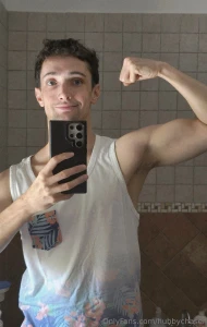 New profile pic lemme know in the comments