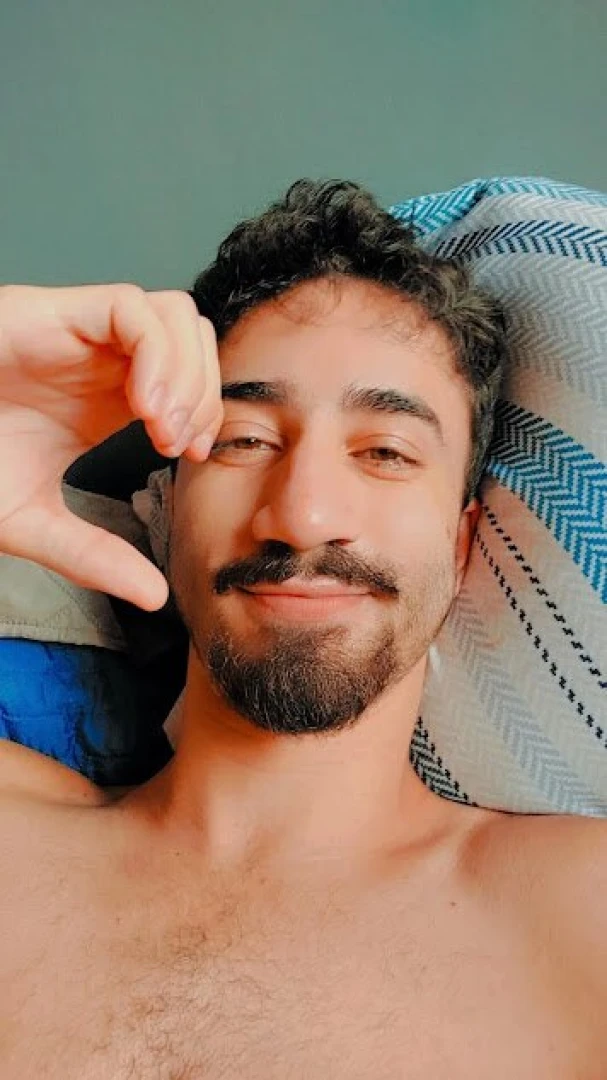 Ol meu nome jonathan tamb m conhecido como oaquarianoxxl quero 