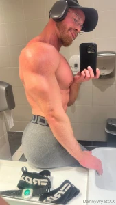 Getting back to routine and just throwing some weights around excited part 2