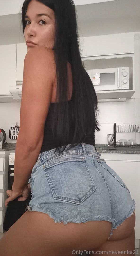 Video calling and sexting now honey 