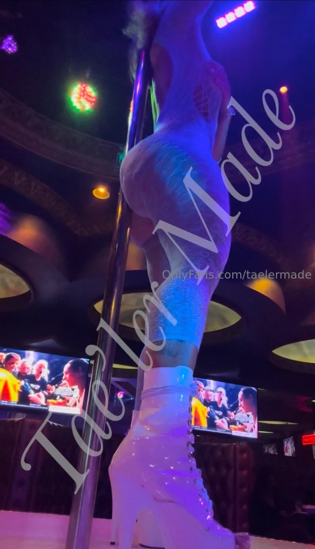 Bouncing this ass on you 