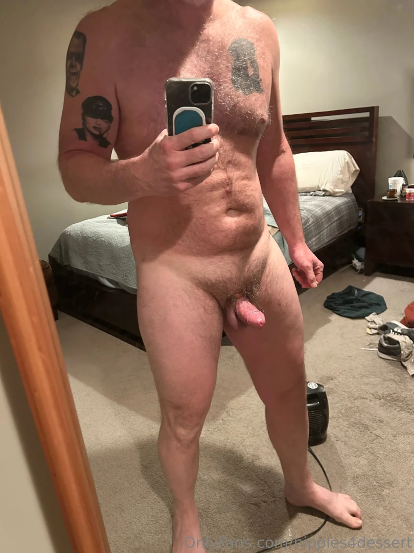 Hey sexies happy monday already looking forward to the weekend lol but 