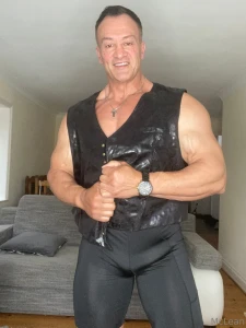 Can you see what i m hiding