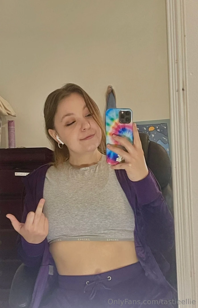 I rather be a spoiled brat than ugly 