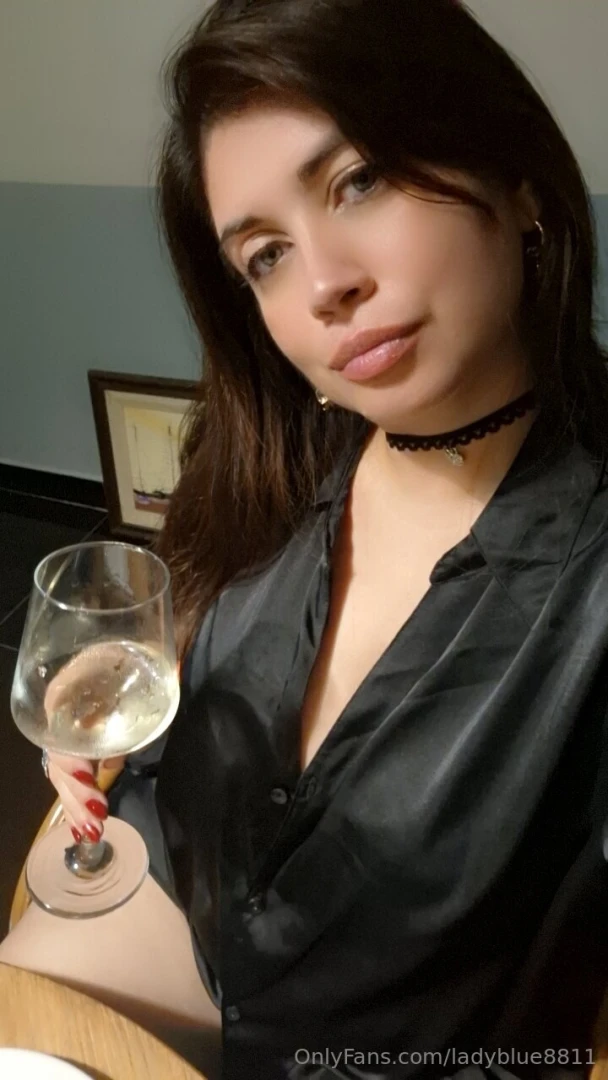 I wish you would throw me on the bed and make me cum many many times 