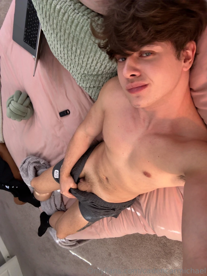 Woke up needing my nuts drained badddd 