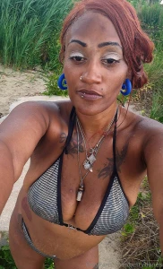 Goodmoaning i was naughty on the beach like this post for raw pictures part 1