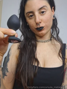 Who will be my little pig tonight