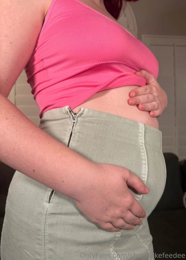 Some more belly and booty content for you cuties this time in my part 2 