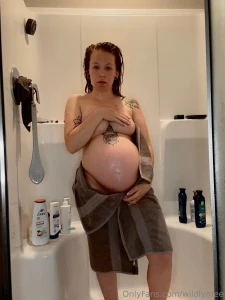 Anyone up to oil me up after getting nice and clean