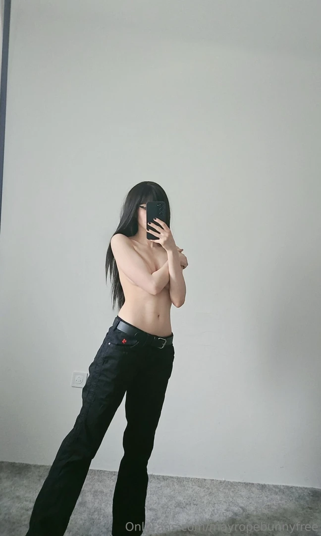 Everything looks better in black 