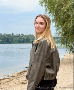 Pretty girl victoria_lewis this hot girl victoria_lewis has been alone part 167