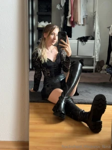 Hungry leatherboots leatherskirt nylon socks feet fetish overknees
