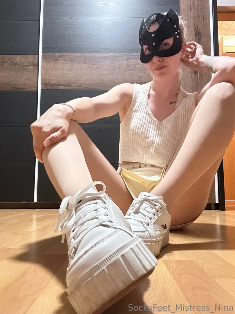 I know you re getting weak with my sweet nylon feet nylon nylonfeet 