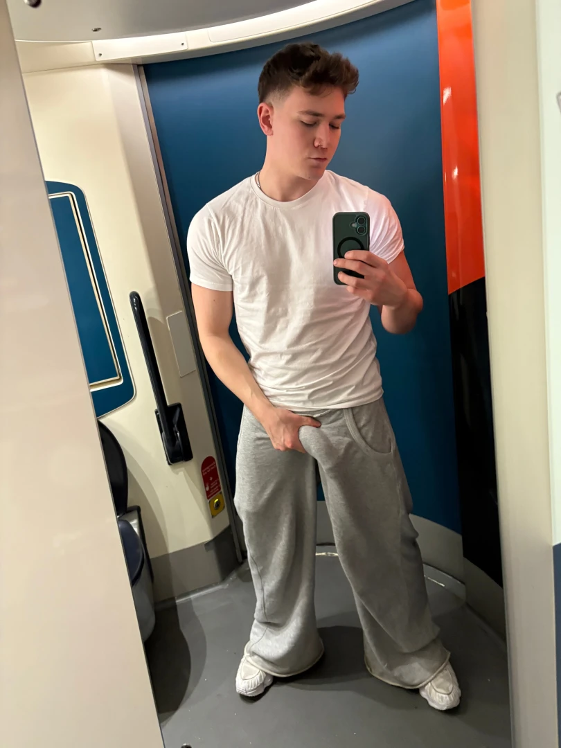 Travelling always gets me horny as fuck part 4 