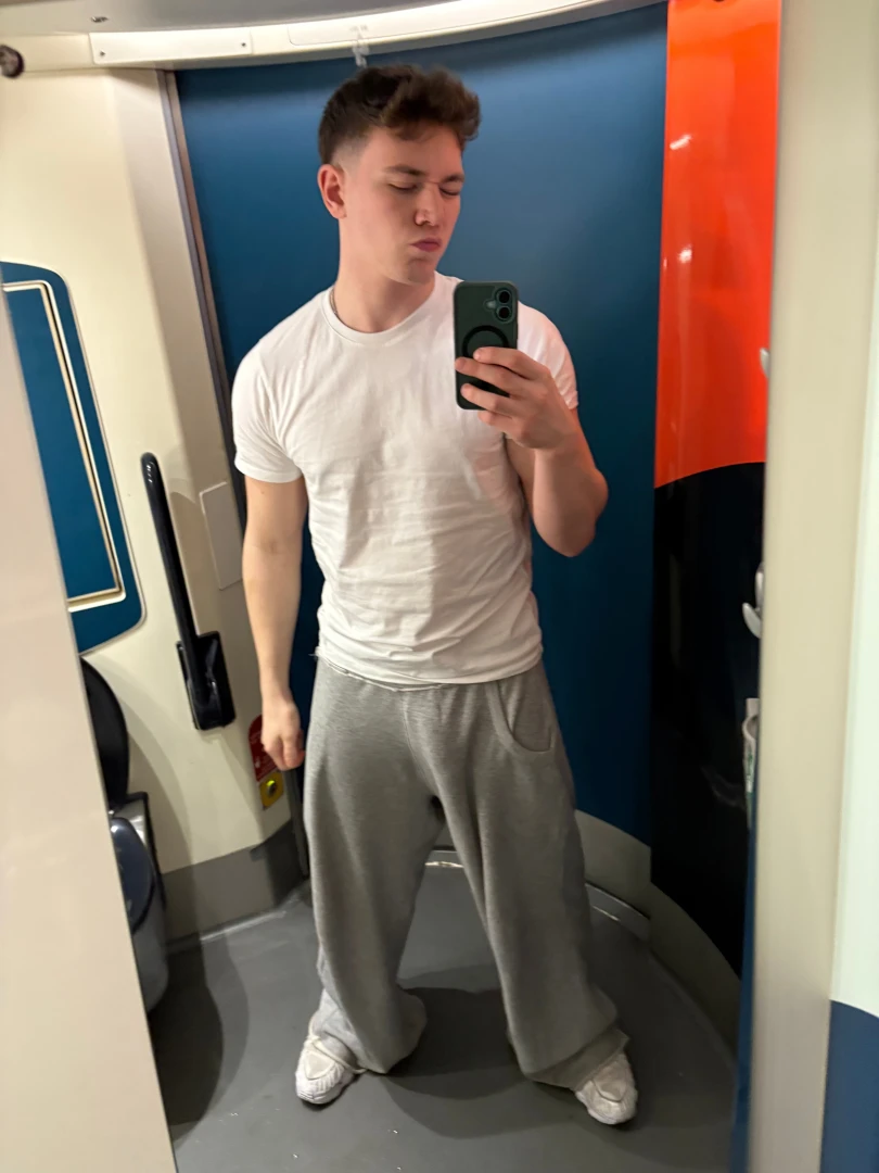 Travelling always gets me horny as fuck part 3 