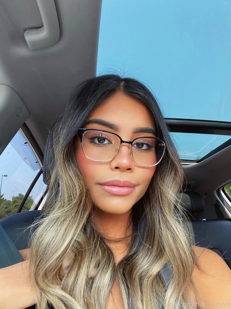 These frames don t hide the filthy thoughts 