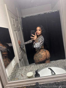 Happy saturday dm for custom requests
