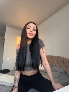 You don t just see the show you see the woman that s the true part 2