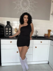 The day started with the dress fitting perfectly but the thoughts not