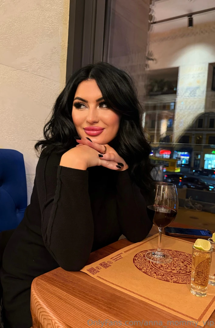 People say i seem serious but those who can read between the lines 