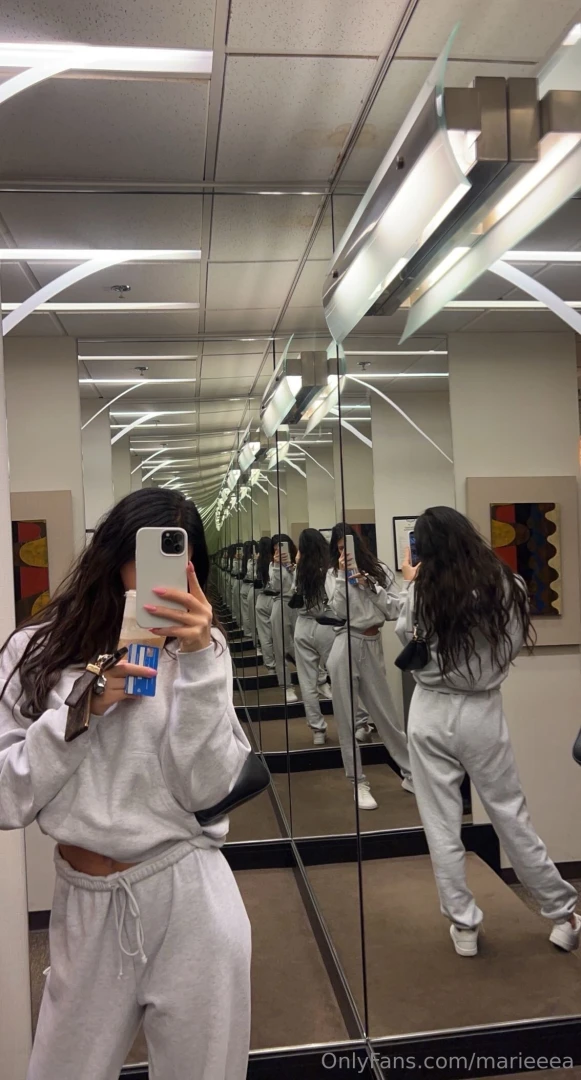 Casual days are the best happy wednesday 