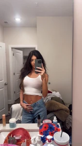 I kinda love this outfit what do you think