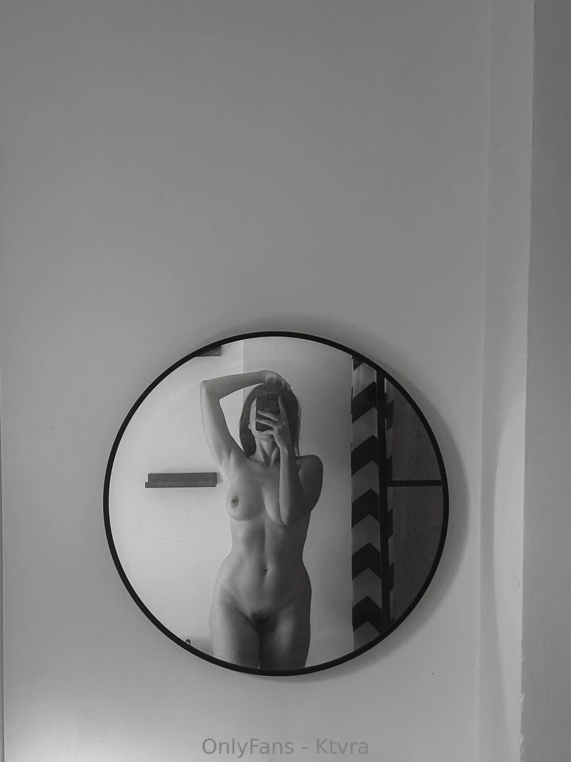 Please enjoy some bathroom nudes because i was excited about my part 2 