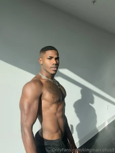 I m gonna be live tonight at 8 30 pm tonight with a special guest part 2